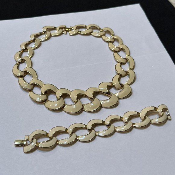 Signed Napier Set - Gold Tone Cream Enamel Statement Bracelet / Necklace - Picture 1 of 12